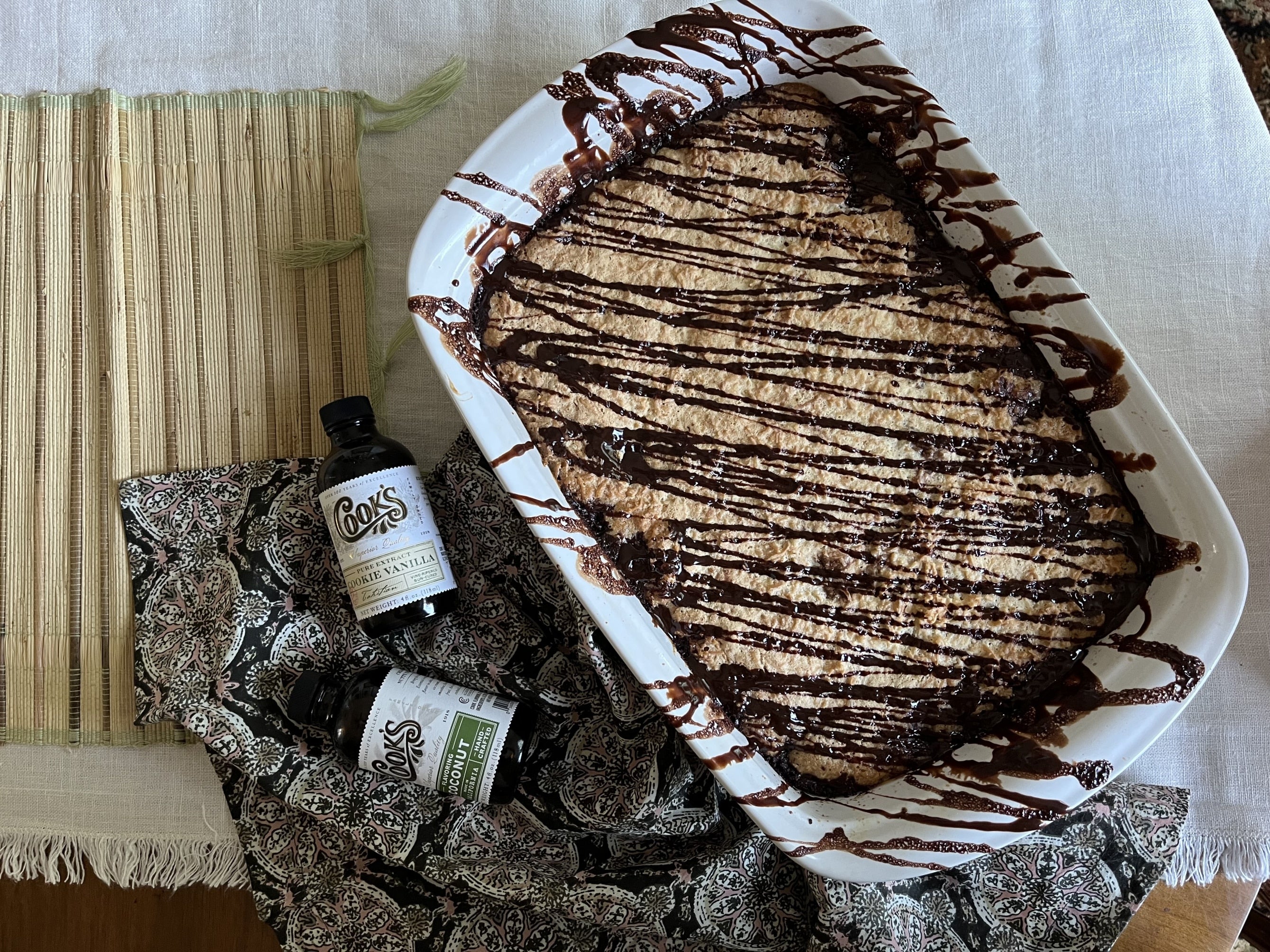 Coconut Macaroon Cookie Bars & Cooks Vanilla